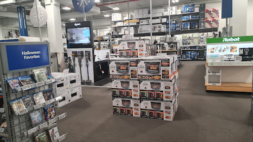 Electronics Store «Best Buy», reviews and photos, 8801 Queens Blvd, Elmhurst, NY 11373, USA
