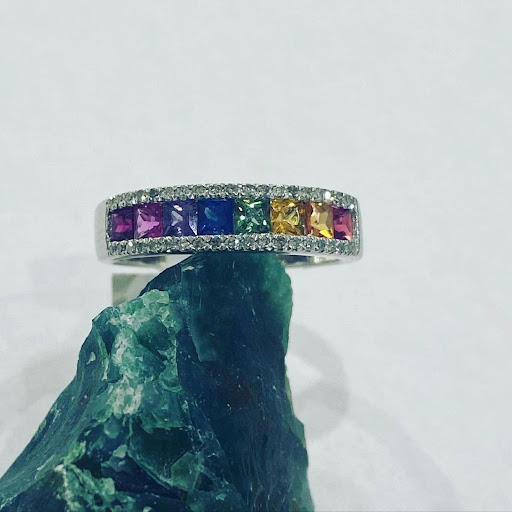 Jewelry Store «DeLyn Jewelry», reviews and photos, 29 E Washington St, Martinsville, IN 46151, USA