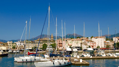 Miss Carrington Travel Agency(Corsica and Sardinia) à Ajaccio