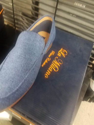 Clothing Store «K&G Fashion Superstore», reviews and photos, 22688 Michigan Ave, Dearborn, MI 48124, USA