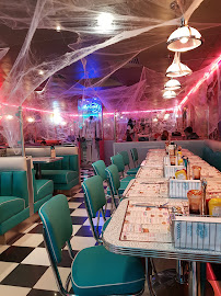 Atmosphère du Restaurant américain Tommy's Diner à Labège - n°4