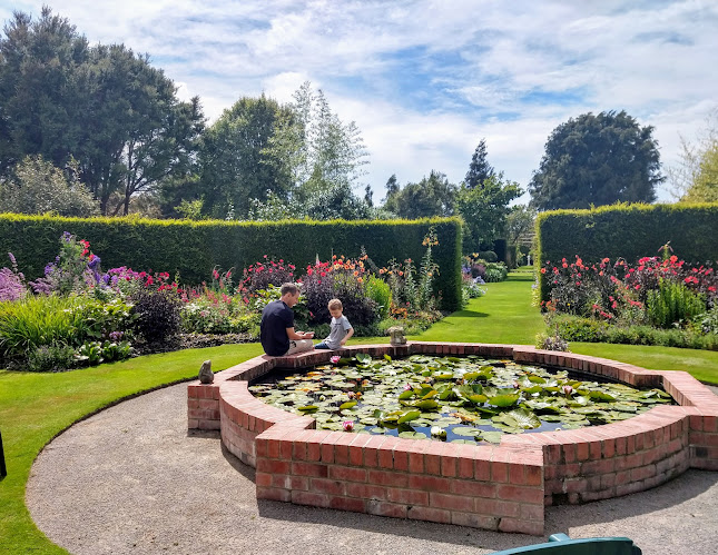 Broadfields New Zealand Landscape Garden - Rolleston