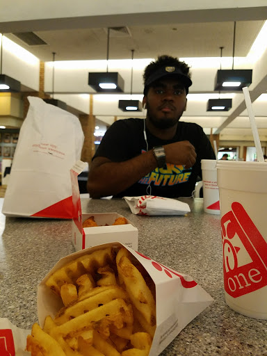 Fast Food Restaurant «Chick-fil-A», reviews and photos, 2200 N Squirrel Rd, Rochester, MI 48309, USA