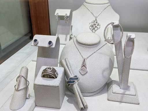 Jewelry Store «Exquisite Jewelers», reviews and photos, 9565 NW 41st St, Doral, FL 33178, USA