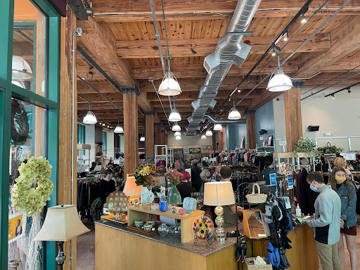 Thrift Store «Retique Store», reviews and photos, 190 N Broadway, Milwaukee, WI 53202, USA