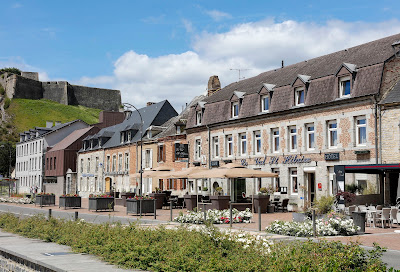Hôtel Val Saint-Hilaire à Givet