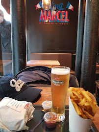 Plats et boissons du Restaurant de hamburgers King Marcel Paris Montmartre - n°11