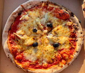 Photo n°22 de Chez Malou Pizza au feu de bois à Six-Fours-les-Plages ()