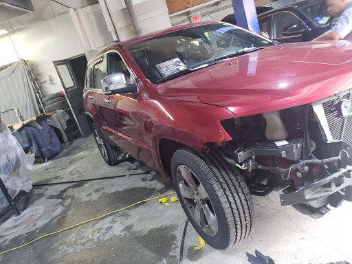 Auto Body Shop «Almeida Auto Body of Yonkers», reviews and photos, 165 Orchard St, Yonkers, NY 10703, USA