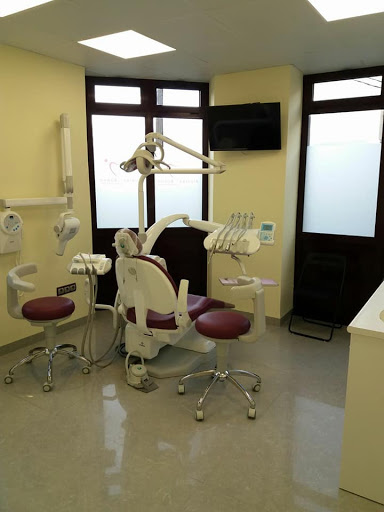 Clínica Dental Álvarez & Bueno en Tineo, Asturias