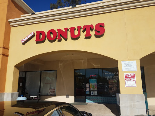 Corner Donuts