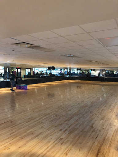 Gym «LA Fitness», reviews and photos, 25145 Cedar Rd, Lyndhurst, OH 44124, USA