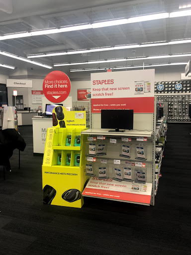 Office Supply Store «Staples», reviews and photos, 1104 W Broad St, Falls Church, VA 22046, USA