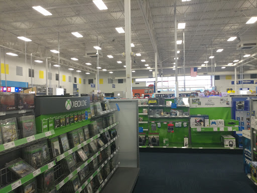 Electronics Store «Best Buy», reviews and photos, 445 Howe Ave, Cuyahoga Falls, OH 44221, USA
