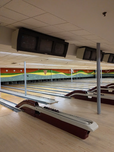Bowling Alley «Lanes & Games», reviews and photos, 195 Concord Turnpike, Cambridge, MA 02140, USA