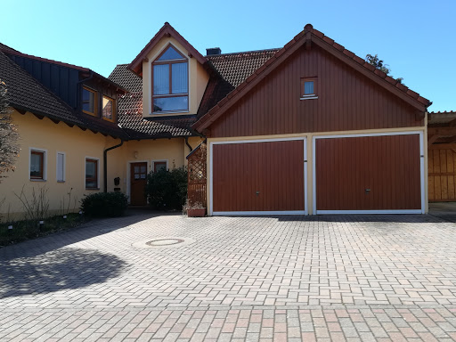 Michaela Sonnewald-Daum Tierärztin unter Hummeltal, Bayern