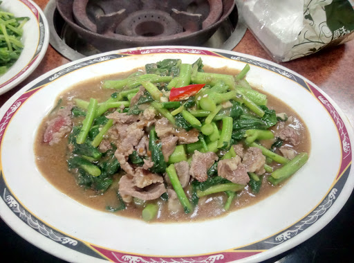 新月明土雞羊肉城 的照片