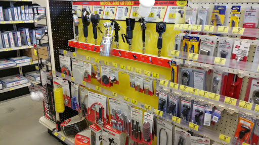 Auto Parts Store «Advance Auto Parts», reviews and photos, 1510 Michigan St, Sidney, OH 45365, USA