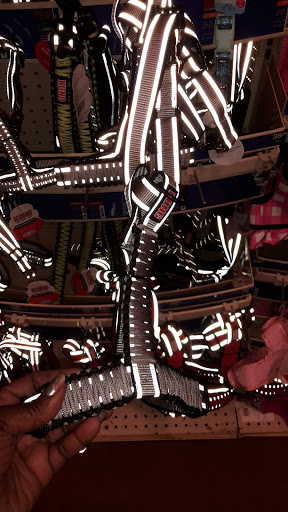 Pet Supply Store «PetSmart», reviews and photos, 4061 Miller Rd, Flint, MI 48507, USA