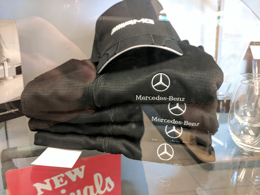 Mercedes Benz Dealer «Mercedes-Benz of Walnut Creek», reviews and photos, 1301 Parkside Dr, Walnut Creek, CA 94596, USA