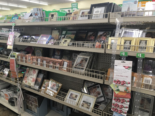 Dollar Store «Dollar Tree», reviews and photos, 1041 Vine St, Healdsburg, CA 95448, USA