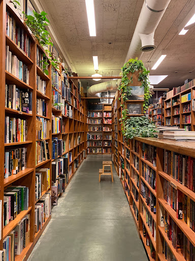 Used Book Store «Mercer Street Books», reviews and photos, 7 Mercer St, Seattle, WA 98109, USA