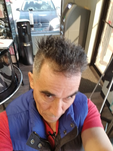 Barber Shop «Elite Barbers Lounge», reviews and photos, 18 S Larkin Ave Unit 1, Joliet, IL 60436, USA