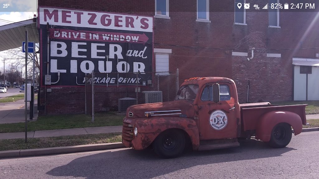 Metzger's Tavern 42420