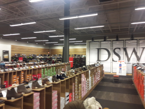 Shoe Store «DSW Designer Shoe Warehouse», reviews and photos, 3704 W Dublin Granville Rd, Columbus, OH 43235, USA