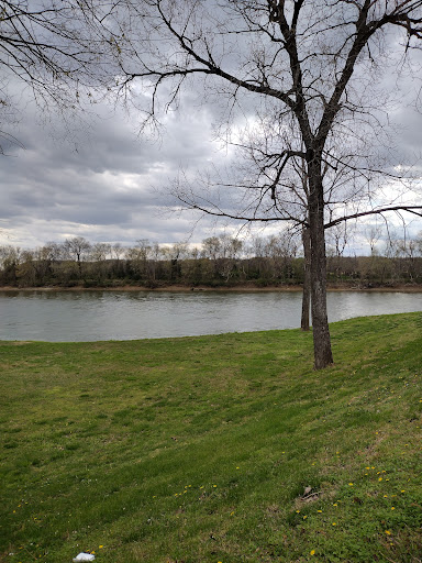 Park «McGregor Park Riverwalk», reviews and photos, 640 N Riverside Dr, Clarksville, TN 37040, USA