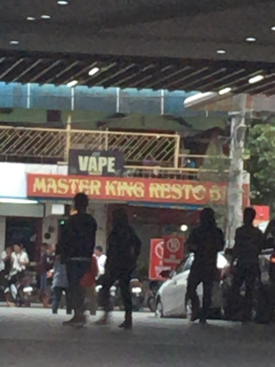 Master King Resto Bar