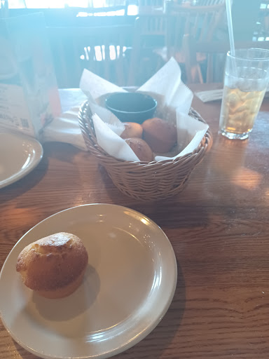 American Restaurant «Cracker Barrel Old Country Store», reviews and photos, 18214 Col Henry K Douglas Dr, Hagerstown, MD 21740, USA