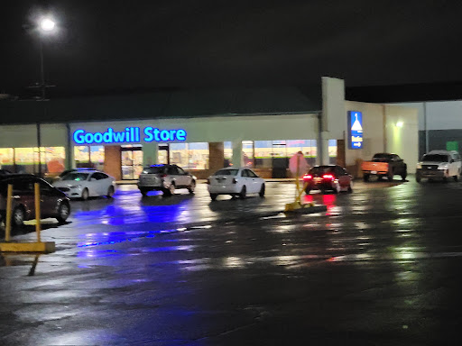 Non-Profit Organization «Goodwill Store», reviews and photos, 6145 Crawfordsville Rd, Speedway, IN 46224, USA