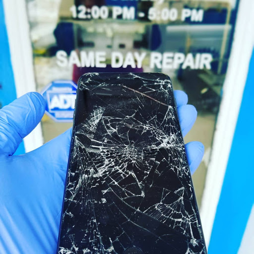 Cell Phone Store «iphone solutions», reviews and photos, 117 S Broadway, Lawrence, MA 01841, USA