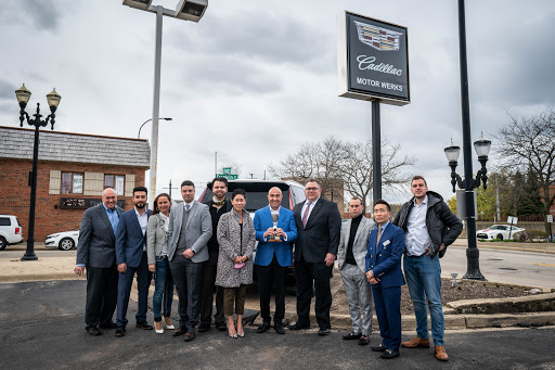 Cadillac Dealer «Motor Werks Cadillac of Barrington», reviews and photos, 206 N Cook St, Barrington, IL 60010, USA