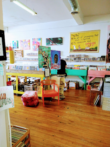 Record Store «Irvington Vinyl», reviews and photos, 9 Johnson Ave, Indianapolis, IN 46219, USA