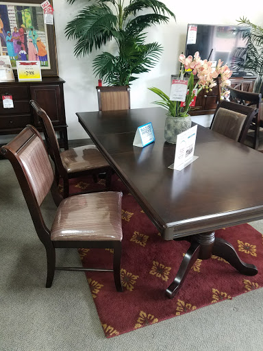 Furniture Store «Badcock Home Furniture & More», reviews and photos, 4423 Cherry Rd, West Palm Beach, FL 33409, USA