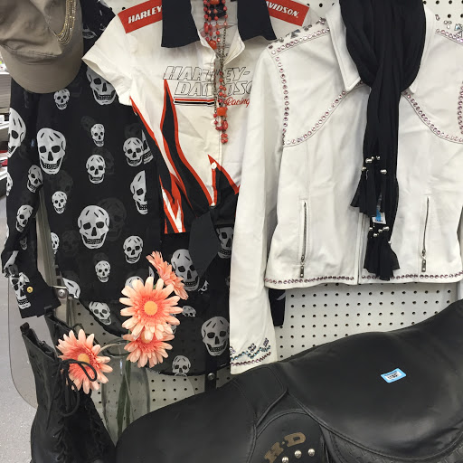 Thrift Store «Goodwill Store and Donation Center», reviews and photos, 1484 E Ellis Rd, Norton Shores, MI 49444, USA