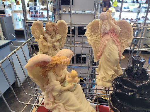 Thrift Store «Disabled American Veterans», reviews and photos, 4209 W Mercury Blvd, Hampton, VA 23666, USA