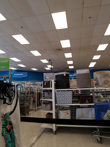 Clothing Store «Ross Dress for Less», reviews and photos, 2931 S 38th St, Tacoma, WA 98409, USA