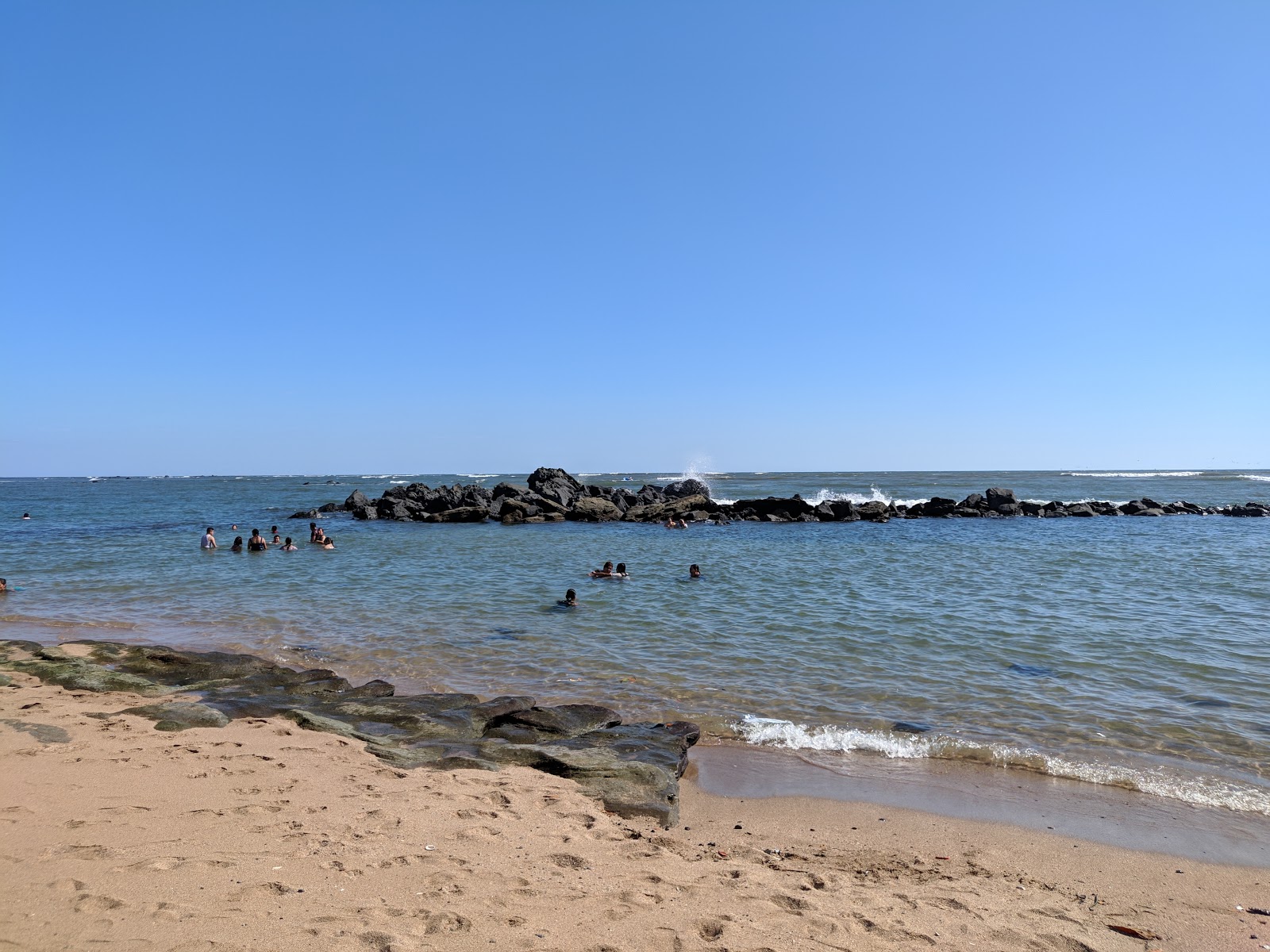 Foto von Cobanos beach III mit geräumige küstenlinie