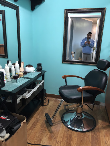 Hair Salon «Karisma Hair Salon», reviews and photos, 8426 W Broad St, Henrico, VA 23294, USA