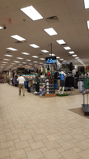 Sporting Goods Store «SCHEELS», reviews and photos, 2800 S Columbia Rd, Grand Forks, ND 58201, USA