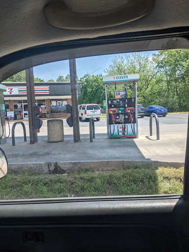 Convenience Store «7-Eleven», reviews and photos, 203 S Stuart Ave, Elkton, VA 22827, USA