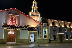 Centro Mariano Nacional - Nuestra Señora del Rosario de Chiquinquirá image