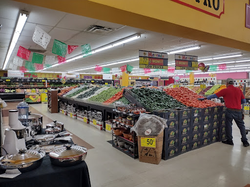 Grocery Store «Lowes Mercado», reviews and photos, 1320 S Federal Blvd, Denver, CO 80219, USA