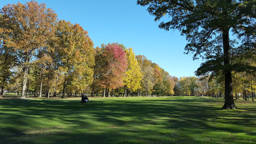 Golf Club «Hilliard Lakes Golf Club», reviews and photos, 31665 Hilliard Blvd, Westlake, OH 44145, USA