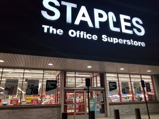 Office Supply Store «Staples», reviews and photos, 11806 Bruce B Downs Blvd, Tampa, FL 33612, USA