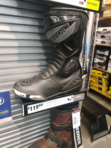 Motorcycle Parts Store «Cycle Gear», reviews and photos, 4401 W Wendover Ave #102, Greensboro, NC 27407, USA