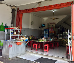Warung Makan Ayam Betutu Bu Kadek Wati photo